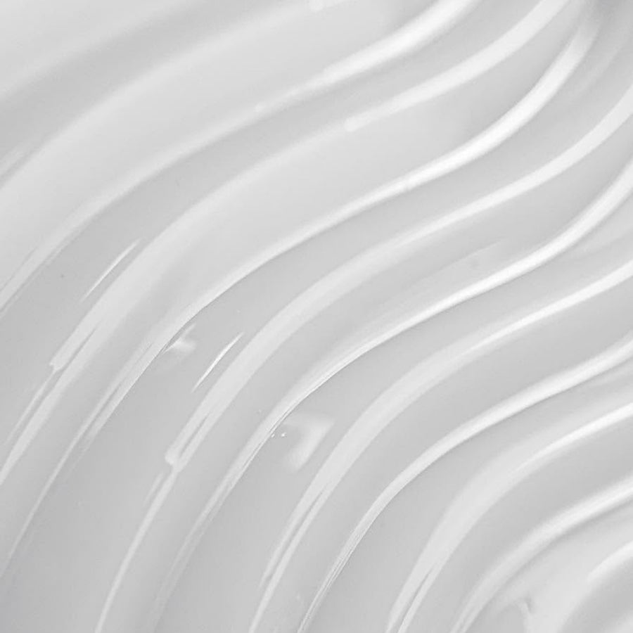 01 MILKY WHITE - RUSSIAN BUILDER